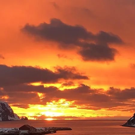 Kjollefjord, Hybelleilighet Med Kjokkenkrok Og Eget Bad Daire