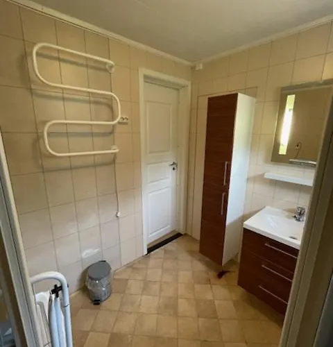 Apartment Kjollefjord, Hybelleilighet Med Kjokkenkrok Og Eget Bad Kjøllefjord
