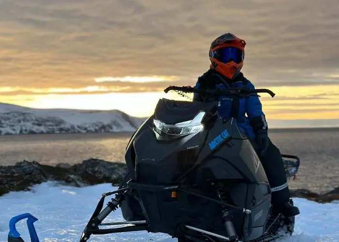 Kjollefjord, Hybelleilighet Med Kjokkenkrok Og Eget Bad *